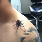 صورة وشم عنكبوت على الكتف 25.07.2021 №002 - وشم عنكبوت على الكتف -