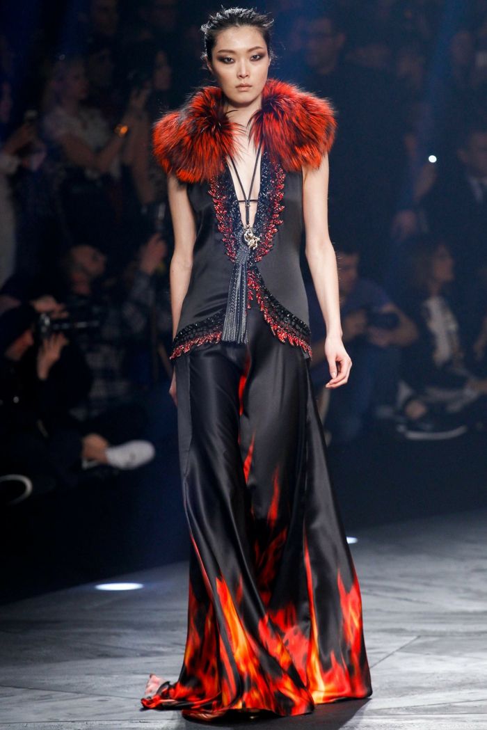 Kožušinové saténové šaty po zem, Roberto Cavalli Saténové šaty po zem na oheň a plameň