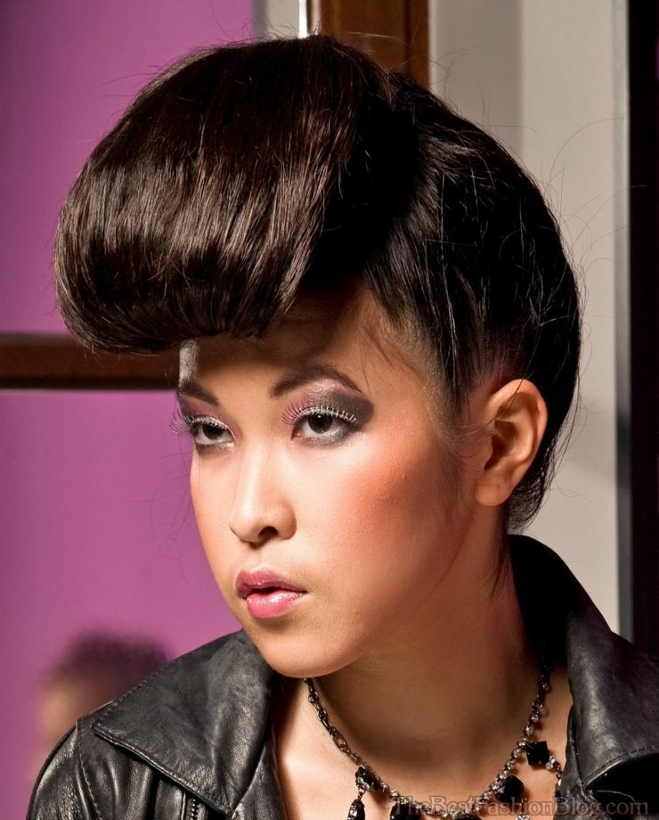 Účes Rockabilly - vysoký chvost ako poník rockabilly-účes-ofina-nápad-ázijský štýl-líčenie