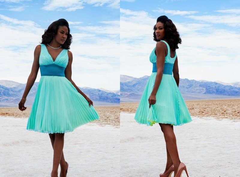 Letné šaty s výstrihom do V a skladanou sukňou Šaty Rockabilly-tyrkysovo-modré-bez ramienok