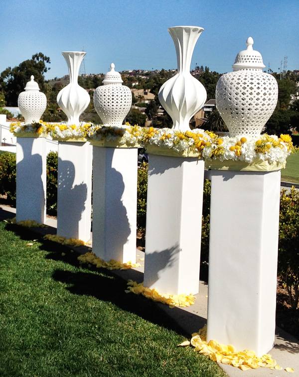 Svadobné vázy nápady na dekoráciu žlté detaily