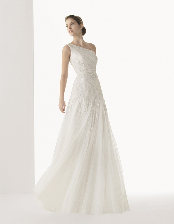 svadobné šaty na jedno rameno-prírodné-vyšívané v páse