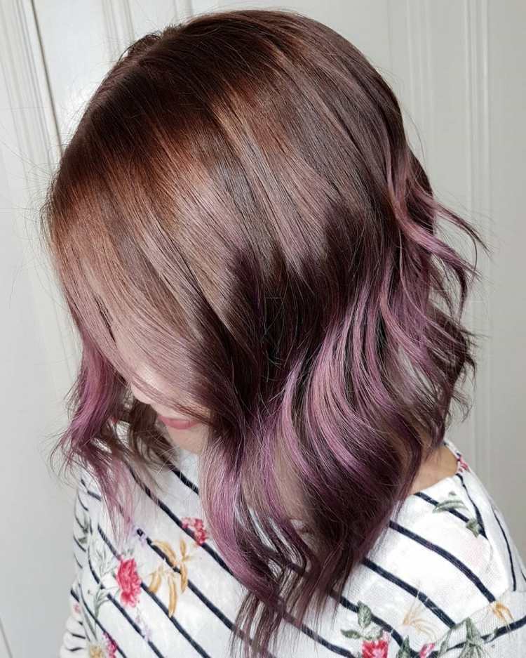 Ružové hnedé vlasy trendové nápady účesov pre dlhé zámky bobov