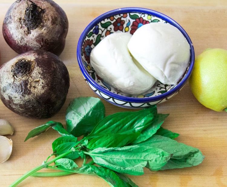 Recept na šalát z červenej repy-mozzarella