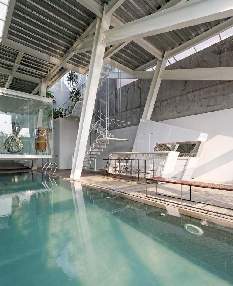 kuchynská linka modernej architektúry so zaujímavým dizajnom pod uhlom