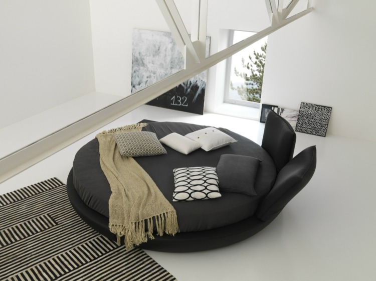 postele okrúhle miami bolzan letti čierny koberec pruhy nástenná maľba