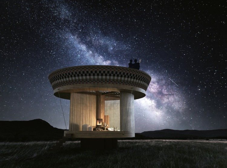 Vychutnajte si románsky výhľad pod hviezdami z okrúhleho dreveného domu