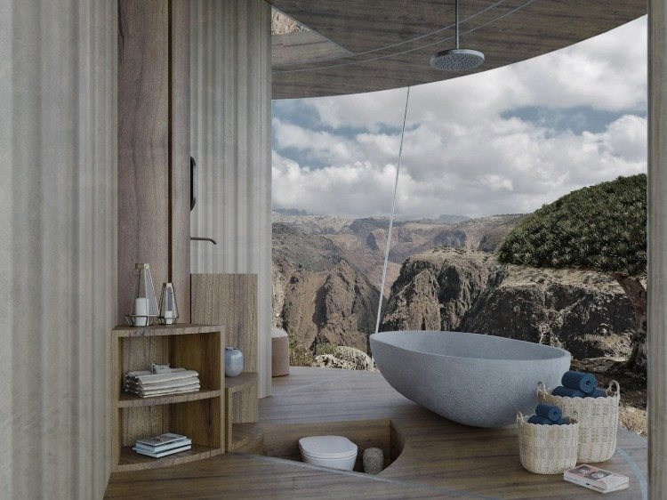 sprcha a vonkajšie WC s vaňou ako možné zariadenie pre okrúhly drevený dom