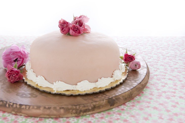 dekorácia stolu-rustikálna-urob si sám-torta-narodeniny