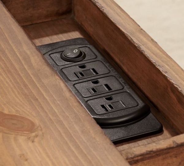 poterry stodola práca z masívu kancelária trendová zásuvka rustikálna integrovaná nabíjačka-mobilný telefón notebook