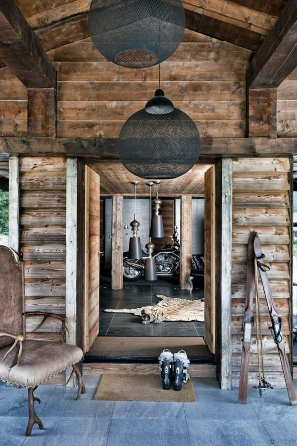 Chata na lyžiach Alpská lyžiarska chata