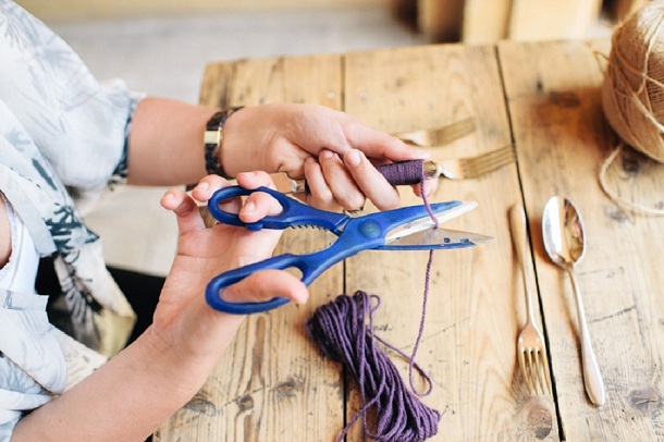 Remeselné nápady párty rustikálna príborová priadza Večierková rustikálna príborová priadza omotaná okolo