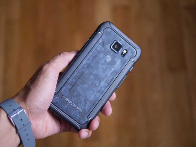 samsung-galaxy-s6-aktívny-mobilný telefón-prehľad-prehľad-funkcií-dizajn-robustný-odolný