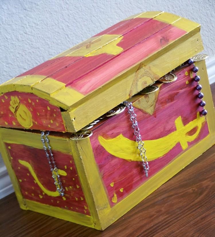 Pokladnička-drotár-drevo-ozdobiť-farba