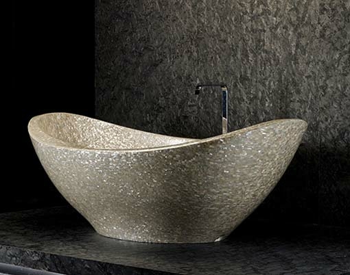 lesklá dlažba moderná kúpeľňa