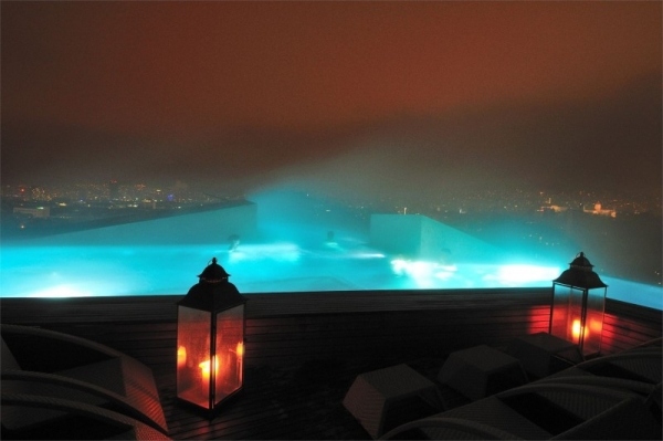 dizajnérsky hotel mimoriadna atmosféra nočný výhľad dizajnový hotel s mimoriadnou atmosférou a nočným výhľadom