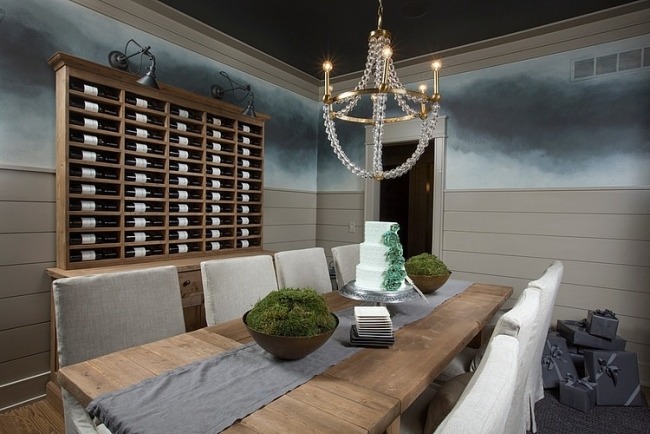 elegantný dizajnový vidiecky dom s dlhým jedálenským stolom a luxusným interiérom