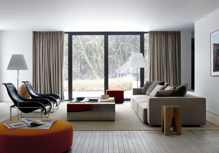 priestranná rozkladacia pohovka s funkciou postele v sivej farbe rozkladacia pohovka-sivá-ANDY-13-Paolo-Piva-obývačka-krajina-moderná-oranžová