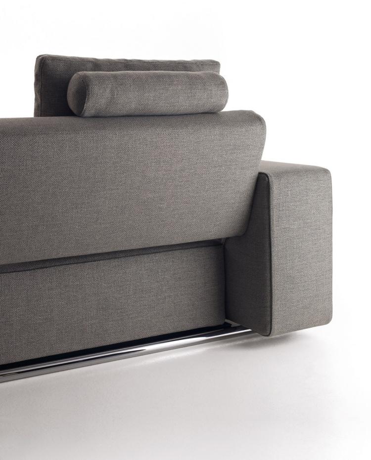 operadlo ustupuje dozadu rozkladacia pohovka-sivá-ANDY-13-Paolo-Piva-zadná funkcia-mechanizmus-čalúnenie-moderné-funkčné