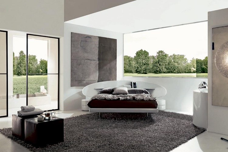 Nápady na spálňu zariaďujúce kompletnú rohovú posteľ, ktoré šetria priestor