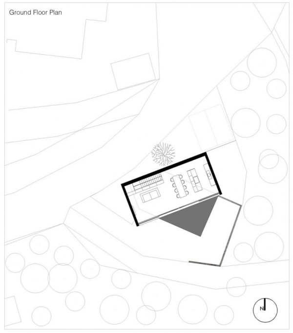 jednoduchý dom v minimalistickom štýle na hornom poschodí