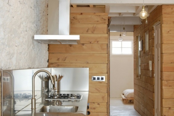 Kuchynská linka drevená chata malý byt