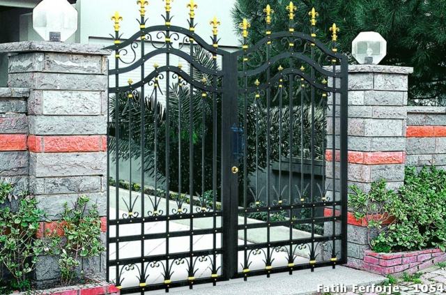 Vchod do domu kovaný oblúk brány z tepaného železa Vchodové kované oblúkové žiarovky