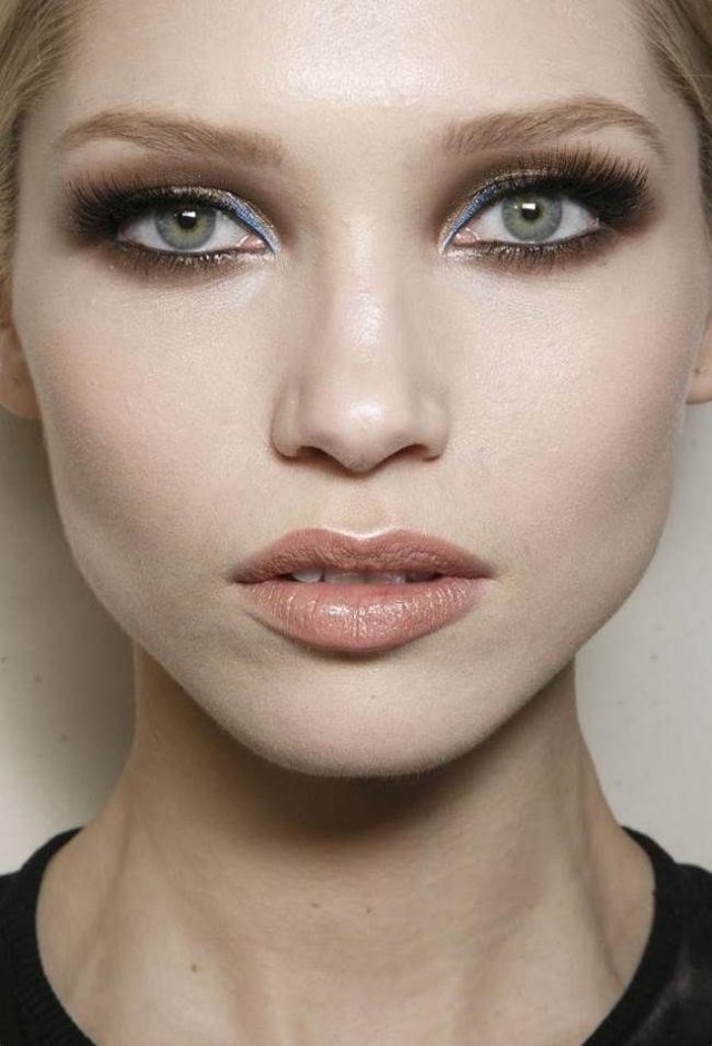 nahé-look-make-up-eye-make-up tipy-riasenka-čierna