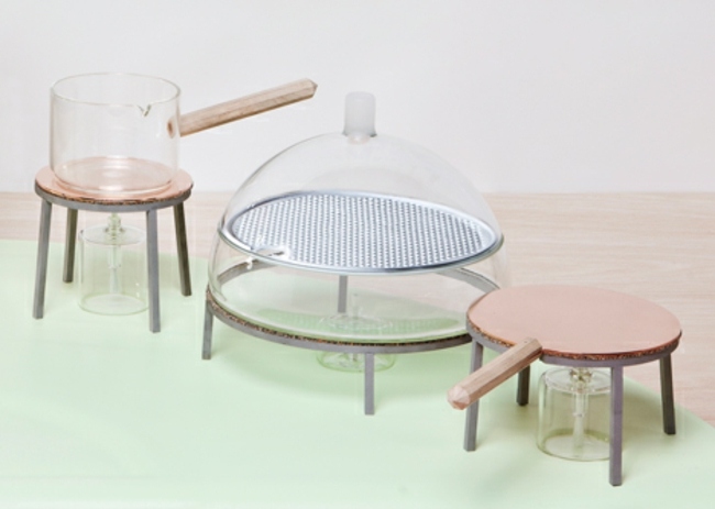 Alchymistické vône toaletného stolíka vyrábajúce parfumy