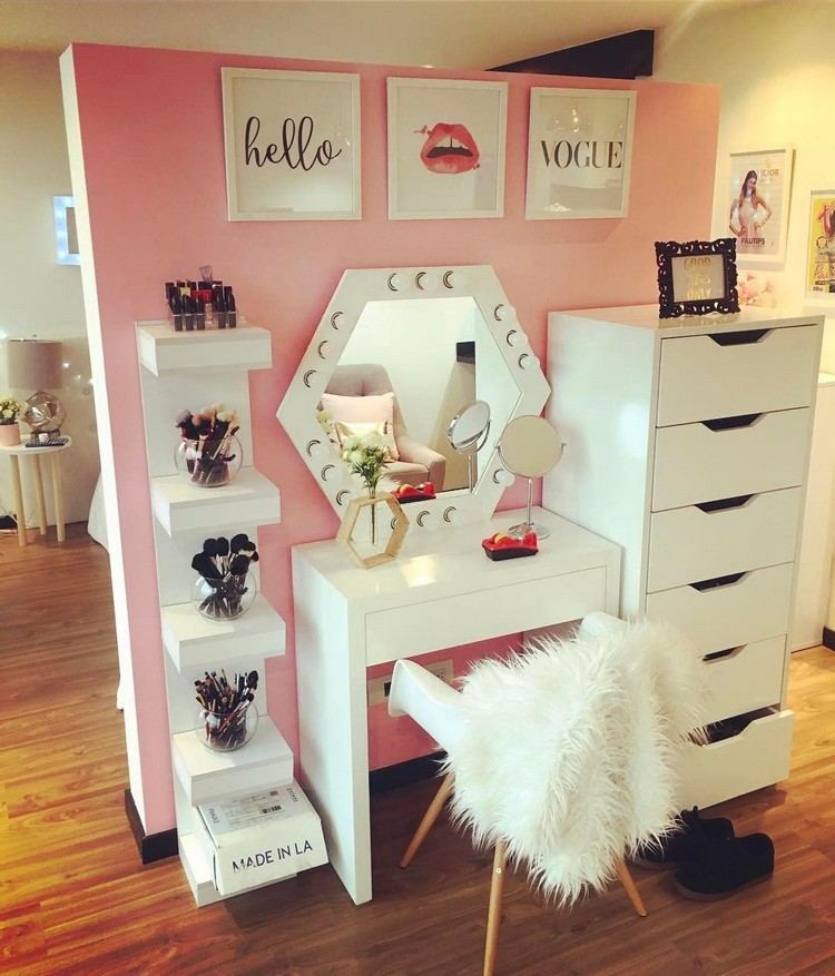 Toaletný stolík pre domácich majstrov Nápadový make-up kútik Inštalácia spálne do inšpirácie