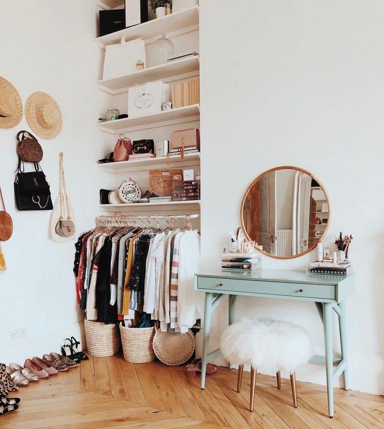 znovu použiť starý nábytok make-up stôl DIY lacné nastaviť make-up rohu