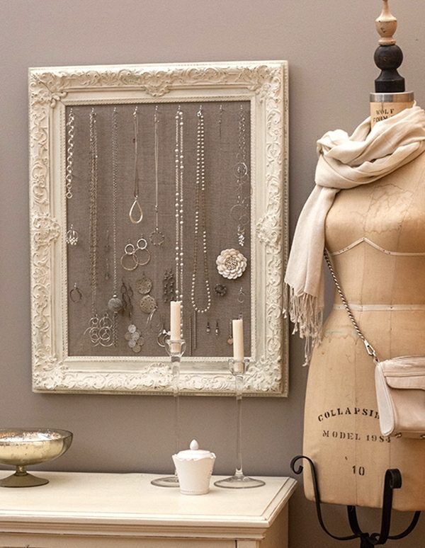 Vytvorte si alternatívu skladovania šperkov sami