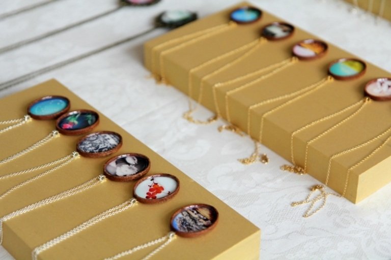 Vyrobte si šperky sami retiazky prívesky amulet rám idea styling