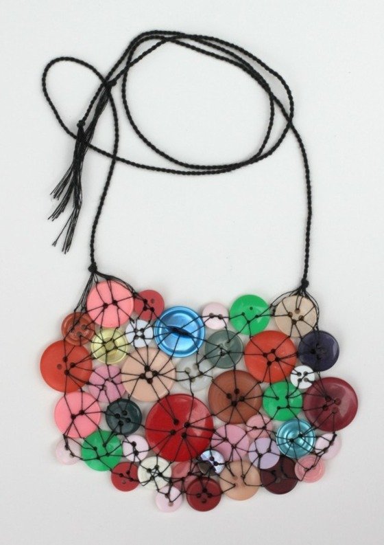 Retiazka vo vintage štýle umeleckých šperkov