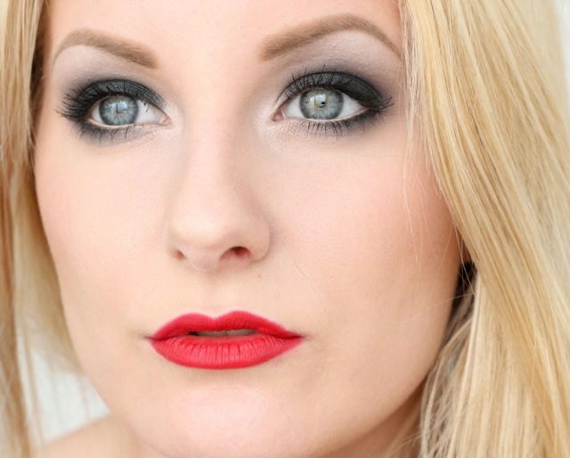 Mejkapové oči imitujú večerné líčenie sivé Make-up oči imitujú-večer-make-up-sivé