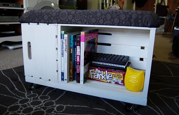 nápady na skladovanie knihy taburetka podsedák biely