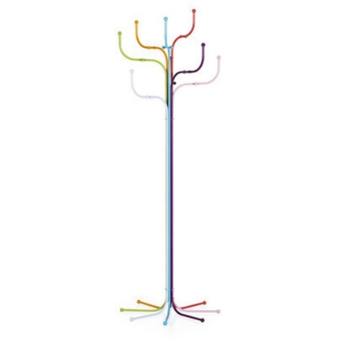 nápady stojany na šaty praktické a krásne farebné