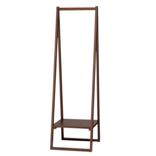 nápady stojan na šaty praktický a krásny drevený rám