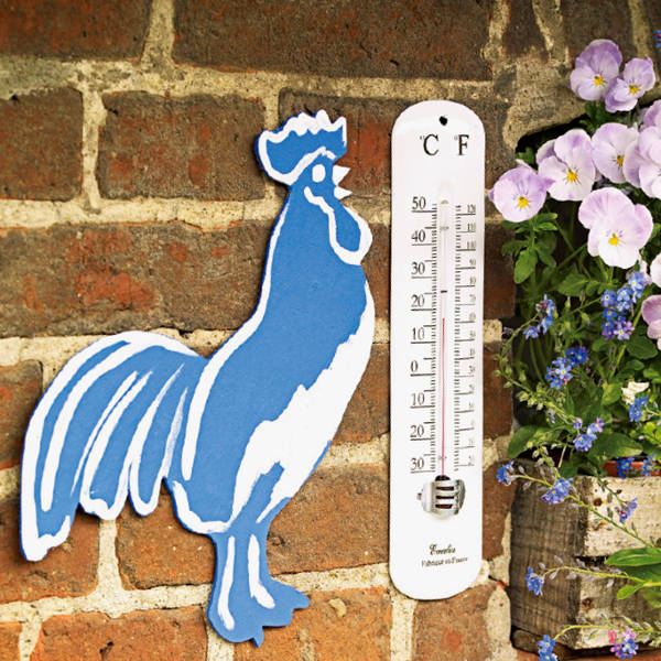 nápady na dekoráciu záhradný modrý kohút dekorácia v záhrade veľkonočný modrý kohút