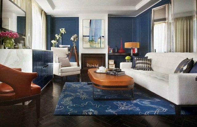 Nástenný dizajn farba biela nábytok laminátová podlaha