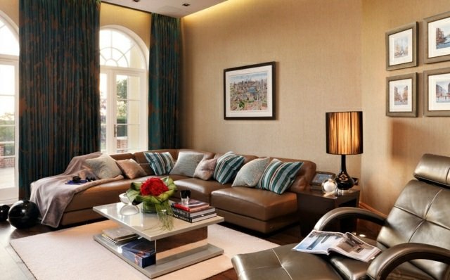 Kožená sedacia súprava dekoratívna lampa na vankúš