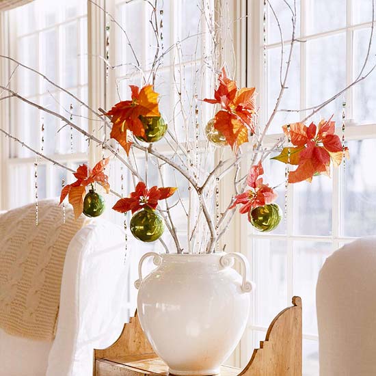 vianočné ozdoby na poslednú chvíľu vetvičky porcelánové vázové gule vianočné ozdoby na poslednú chvíľu vetvičky porcelánová váza zelené gule