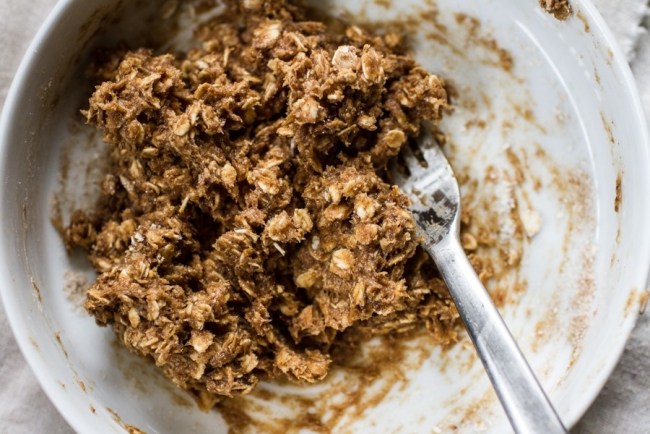 Tipy na prípravu čokoládových muffinov s banánom a musli lahodné dezertné cesto na muffiny s banánom a musli