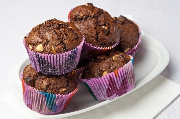 Upečte čokoládové muffiny Muffiny na pečenie receptov