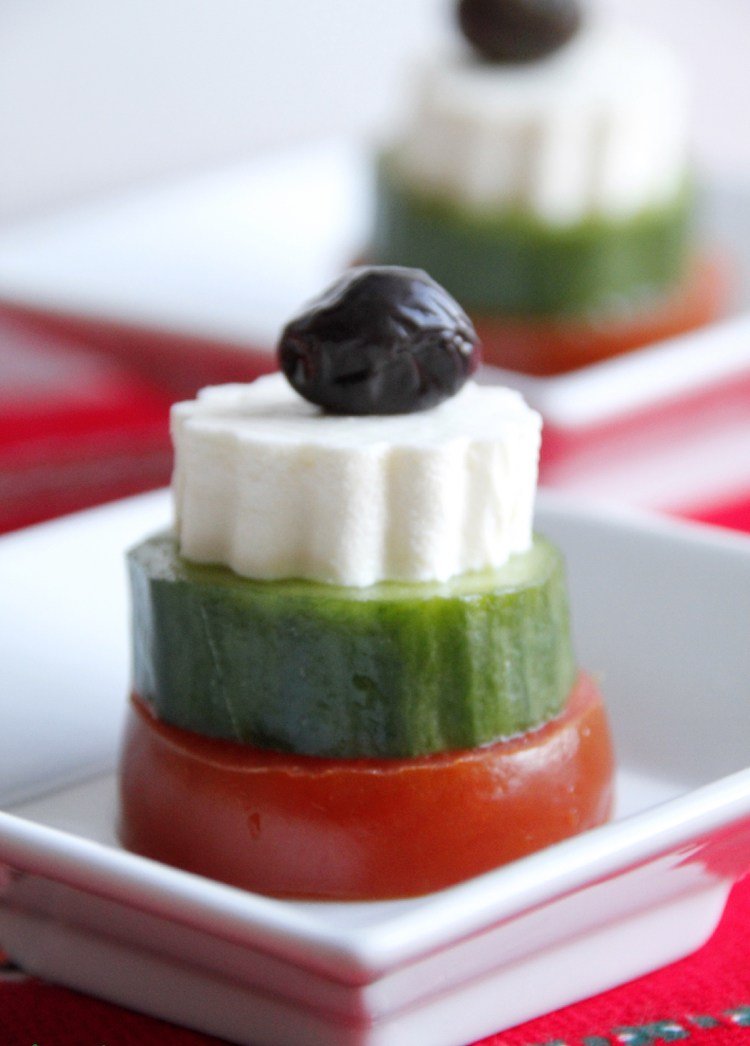 schopska-salat-original-recepty-bulharska-vlajka-smack