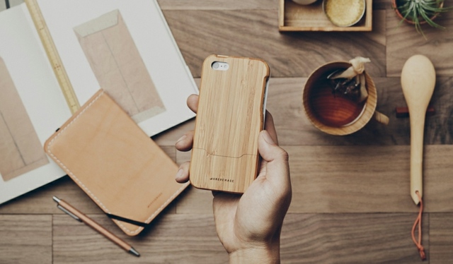 Drevený kufrík na telefón, písací stôl, javor Príslušenstvo k stolu na mobilný telefón javorový prírodný materiál