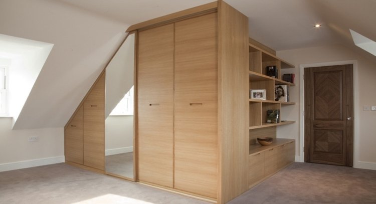 bariérové-strešné stropy-nápady-dub-zrkadlo-policový-systém-kombinované