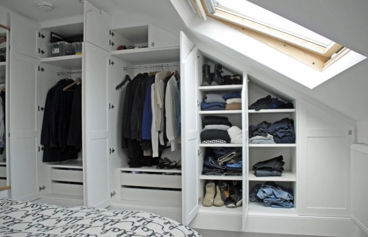 bariéra-strecha-nápady-biela-svetlík-spálňa