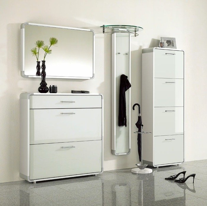 Moderný predsieňový nábytok - predsieňový dizajn so skrinkou na topánky, komodou a zrkadlom Skrinka na topánky biela, vysoký lesk, halový nábytok moderný
