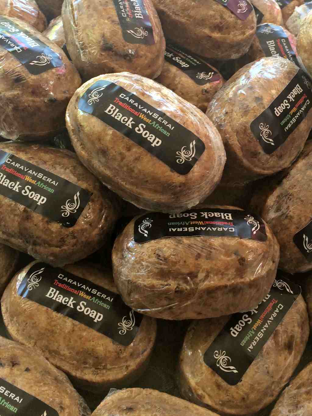 Výhody čierneho mydla Pleťový peeling na tvár Domáce prostriedky Kakaové bôby